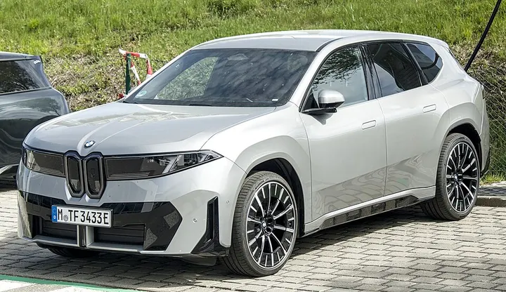 BMW iX3